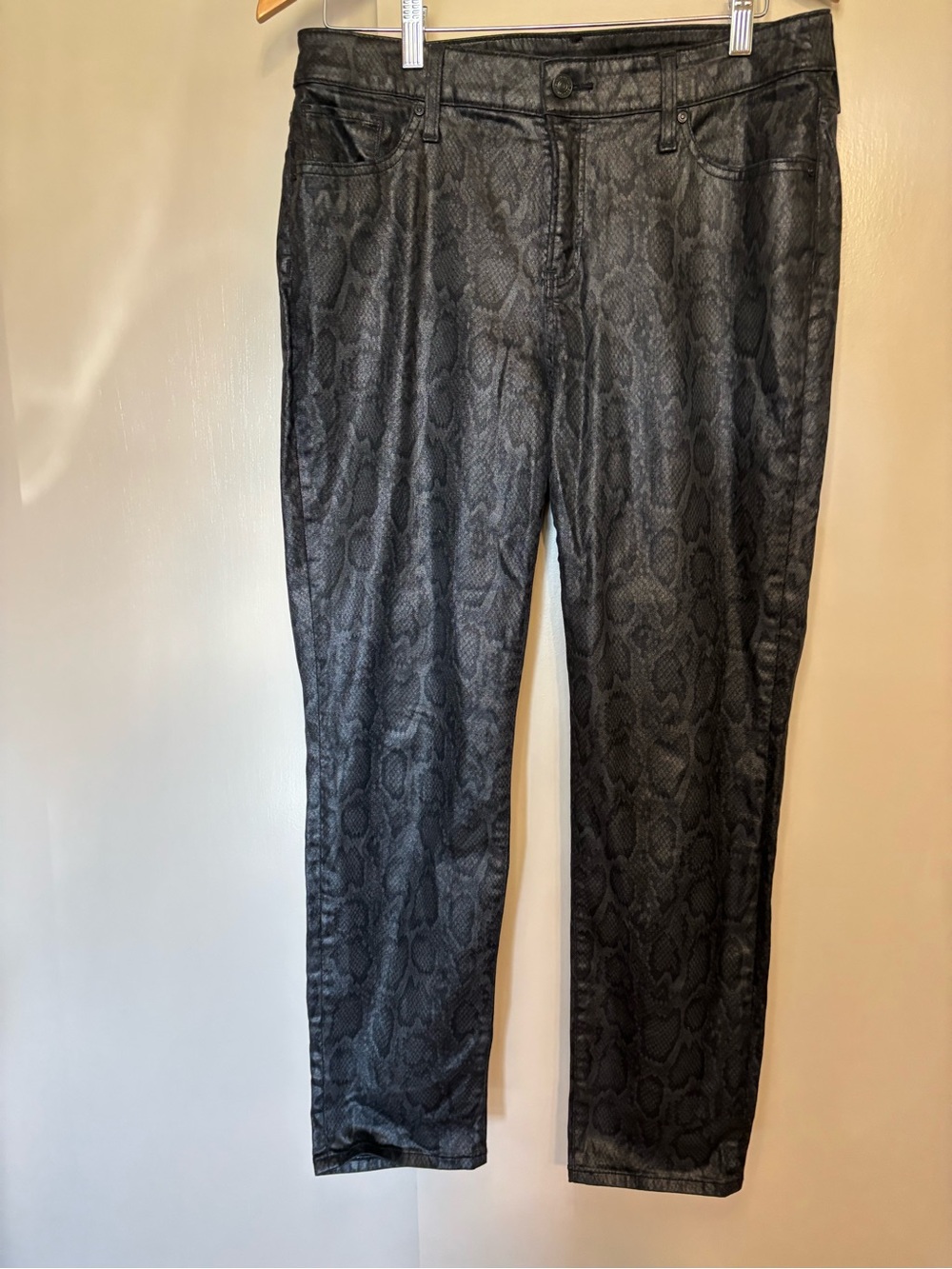 Chico's Charcoal Snake-Print Pants in excellent condition, size 1.5 / 10
